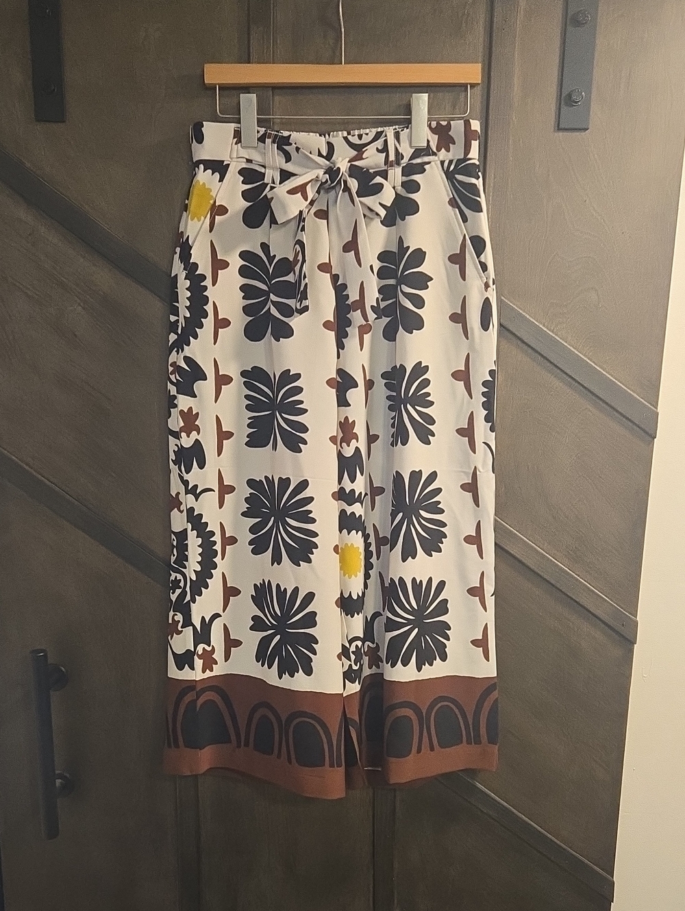 Floral Print Wide Leg Guacho Pants